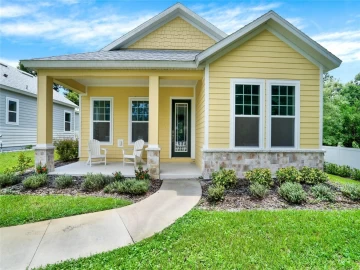 967  Azalea Walk, DELAND, FL 32724