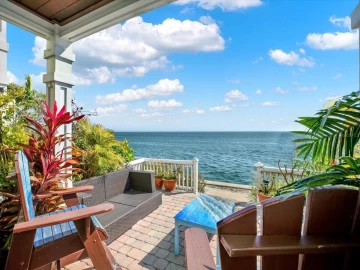 4974 COQUINA KEY DR SE, ST PETERSBURG, 33705 FL