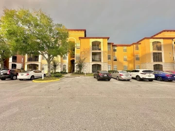 6153  Metrowest 102, ORLANDO, FL 32835