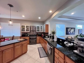 6414 MOORINGS POINT CIR #201, LAKEWOOD RANCH, 34202 FL