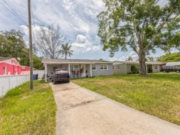 8611 CHINABERRY DR, TAMPA, 33637 FL