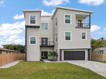 16113  2nd, REDINGTON BEACH, FL 33708