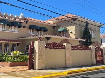 1404 VILA MAYO, SAN JUAN, 00907 PR