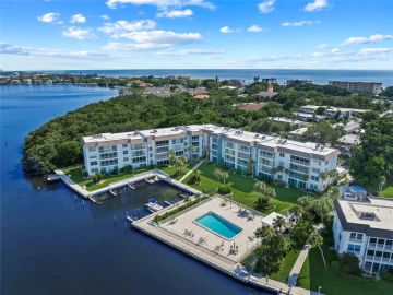 605 SUTTON PL #203, LONGBOAT KEY, 34228 FL