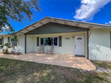 7816  17th, BRADENTON, FL 34209