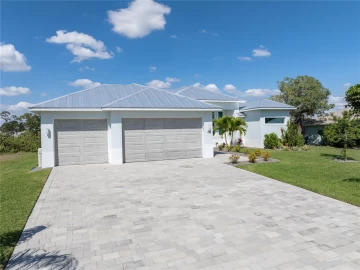 1915  Ottersrest, CAPE CORAL, FL 33990