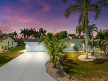 1443 WINDSOR CT, CAPE CORAL, 33904 FL