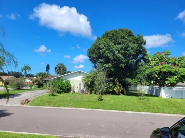 5143 VASSAR LN, SARASOTA, 34243 FL