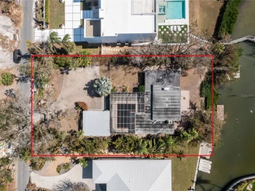 3928  Roberts Point , SARASOTA, FL 34242