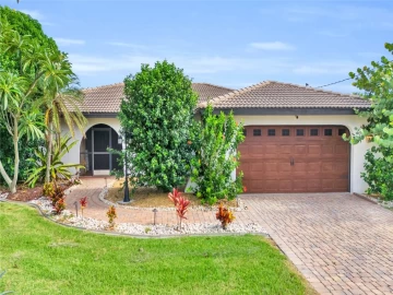 2021 PALACO GRANDE PKWY, CAPE CORAL, 33904 FL