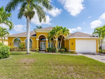 2605 BEACH PKWY W, CAPE CORAL, 33914 FL