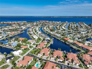 2630 TARPON COVE DR #211, PUNTA GORDA, 33950 FL