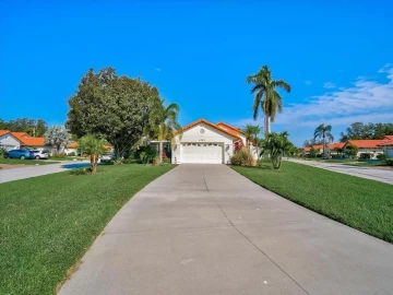 4989  Clubview, BRADENTON, FL 34203