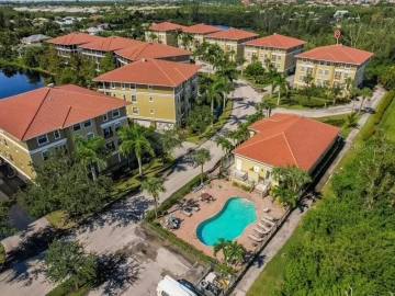 10050 LAKE COVE DR #201, FORT MYERS, 33908 FL