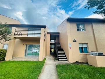 5231 VIA HACIENDA CIR #220, ORLANDO, 32839 FL