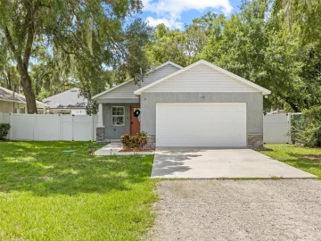 109  Henry, PLANT CITY, FL 33563