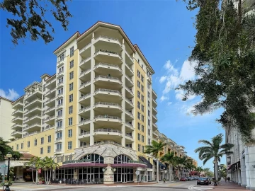 100  Central F-812, SARASOTA, FL 34236