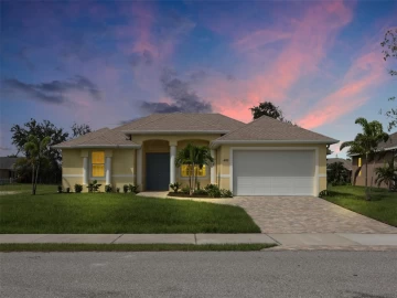 403 RIO DE JANEIRO AVE, PUNTA GORDA, 33983 FL