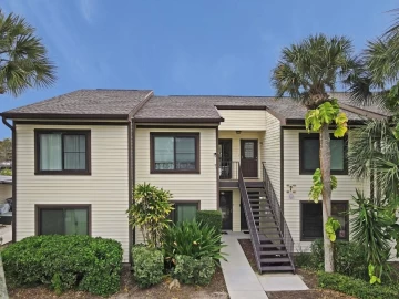 420  Moorings Cove 420, TARPON SPRINGS, FL 34689