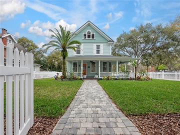 415 W Rich , DELAND, FL 32720