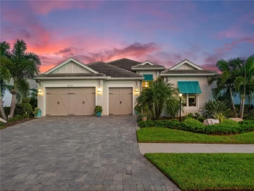 8253  Grande Shores, SARASOTA, FL 34240