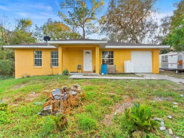 2310  Crawford, MASCOTTE, FL 34753