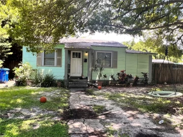 1601  Essex, ST PETERSBURG, FL 33710