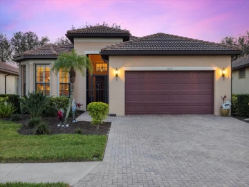 20235  Pezzana, VENICE, FL 34292