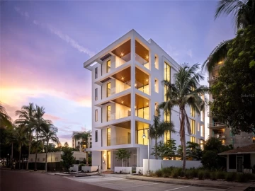 509 GOLDEN GATE PT #2, SARASOTA, 34236 FL