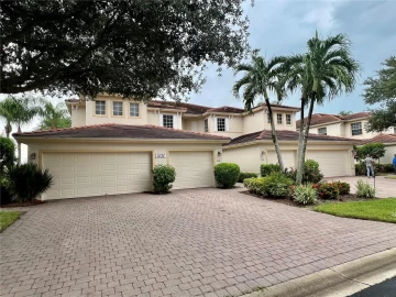 3020 MEANDERING WAY #201, FORT MYERS, 33905 FL