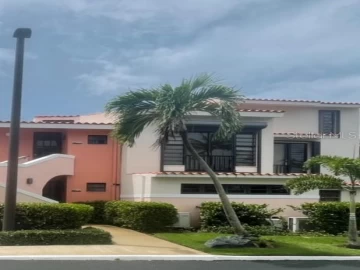 185 CANDELERO DRIVE FAIRLAKES VILLAGE, HUMACAO, 00791 PR