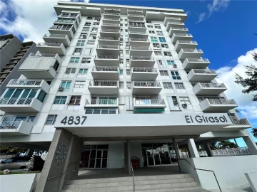 4837 AVE. ISLA VERDE #101, CAROLINA, 00979 PR